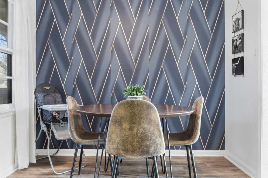 Building Photo - 319 Arnold Ave