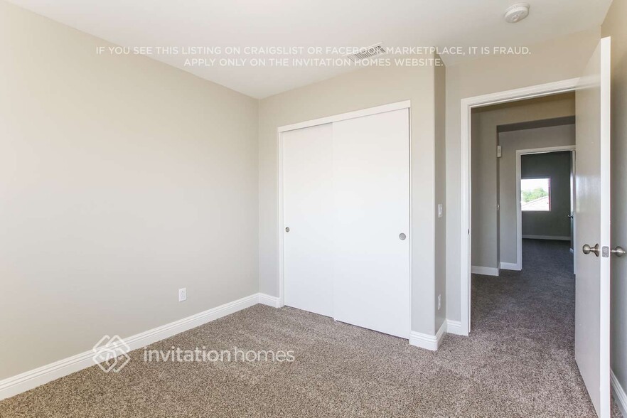 Building Photo - 16845 W Windermere Way