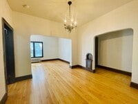 Building Photo - 303 N Quincy St