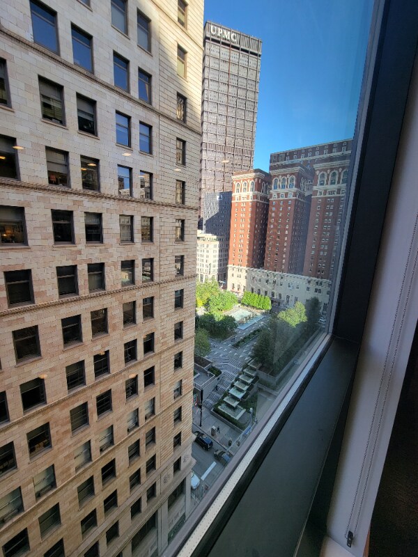 Building Photo - 350 Oliver Ave