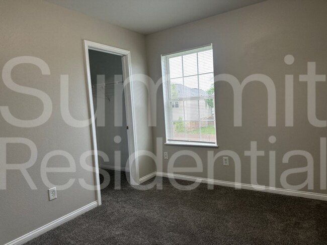 Building Photo - 2360 Cade Ct