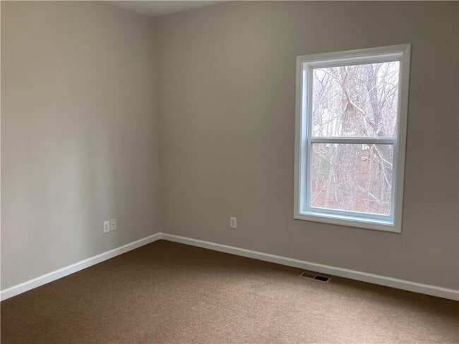 Building Photo - 273 Housley Dr