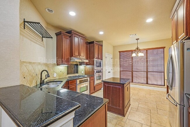 Building Photo - 7654 Culebra Valley