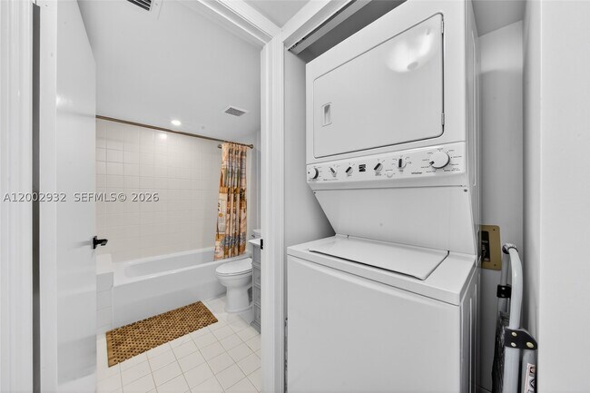 Building Photo - 6767 Collins Ave