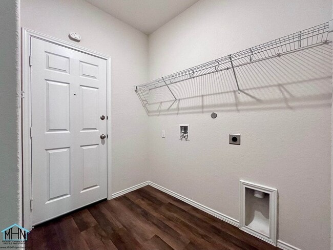 Building Photo - 4105 Paddock Trl