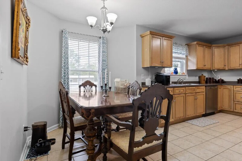 Building Photo - 1871 Clear Brook Ct