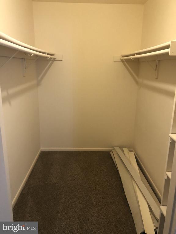 Building Photo - 1019 Ravens Crest Dr