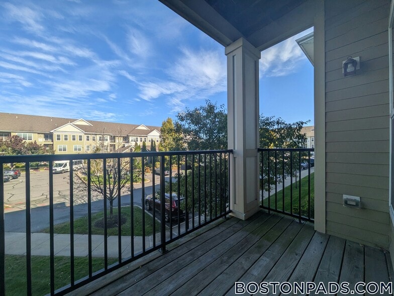 Primary Photo - 311 Lowell St