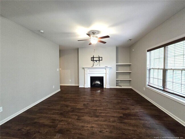 Building Photo - 2278 Lakewell Cir