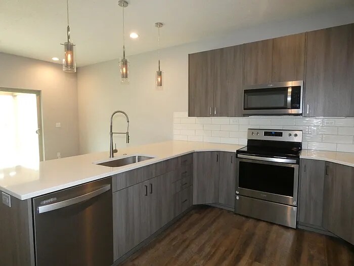 Building Photo - 7615 N Mercier Ct