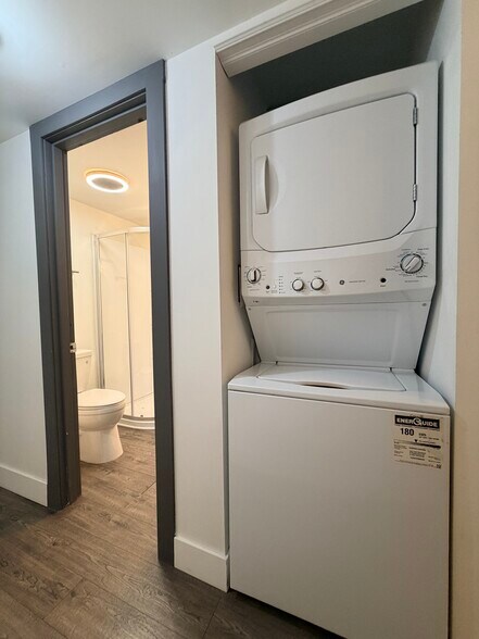 Building Photo - 16304 47th Pl S