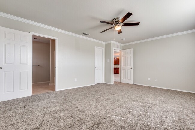 Building Photo - 1413 Lone Pine Dr