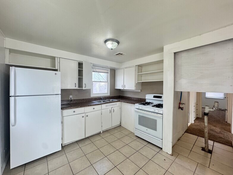 Building Photo - 2517 SW 42nd St