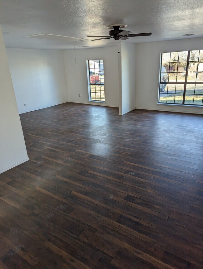 main living space - 107 W Mesquite St