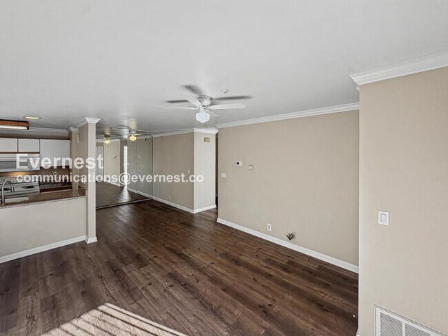 Building Photo - 3173 Wayside Plaza