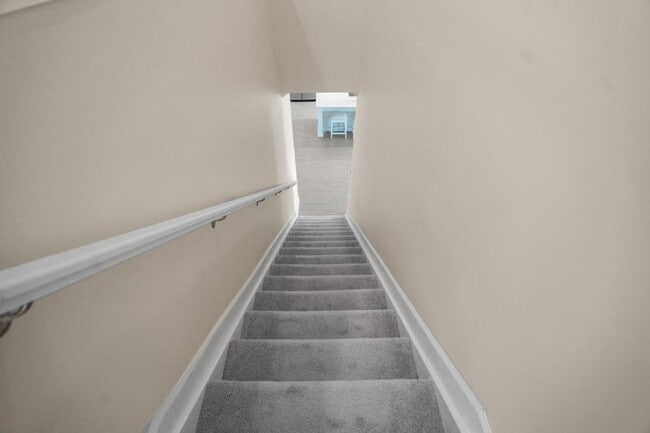 Building Photo - 1120 Haywagon Trl