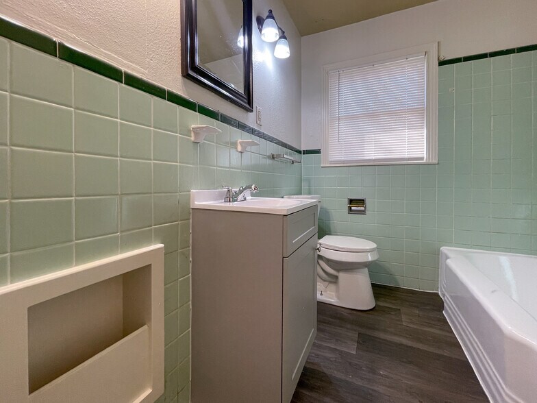 Building Photo - 4308 Guthrie Cir