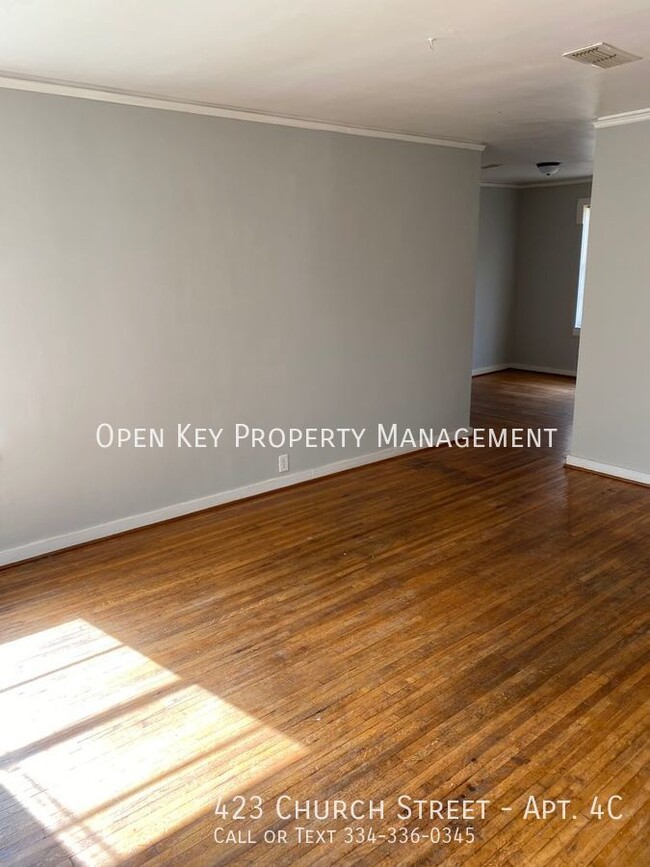 Primary Photo - Beautiful Apartment For Rent Near Downtown...