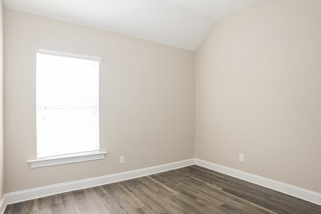 Building Photo - Gorgeous 4 Bedroom Home in Hephzibah with Fenced Backyard