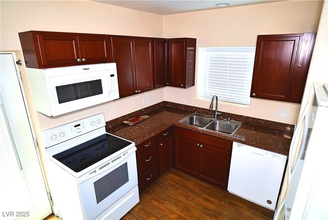 Building Photo - 5081 N Pioneer Way