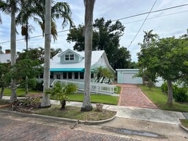 Building Photo - 221 Durrance St