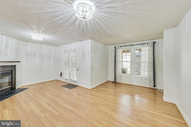 Building Photo - 5 Drumcastle Ct