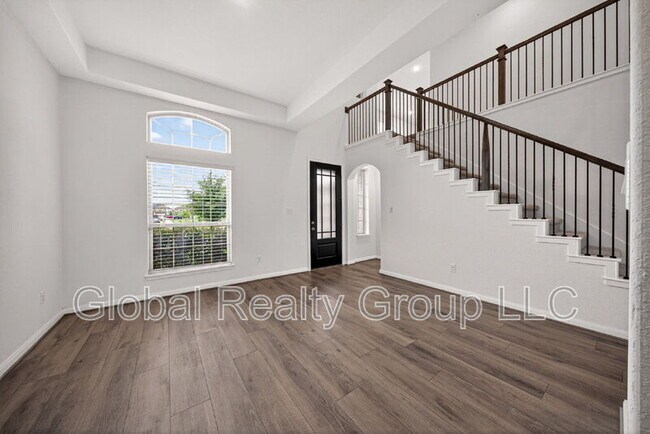 Building Photo - 10064 Mulhouse Dr