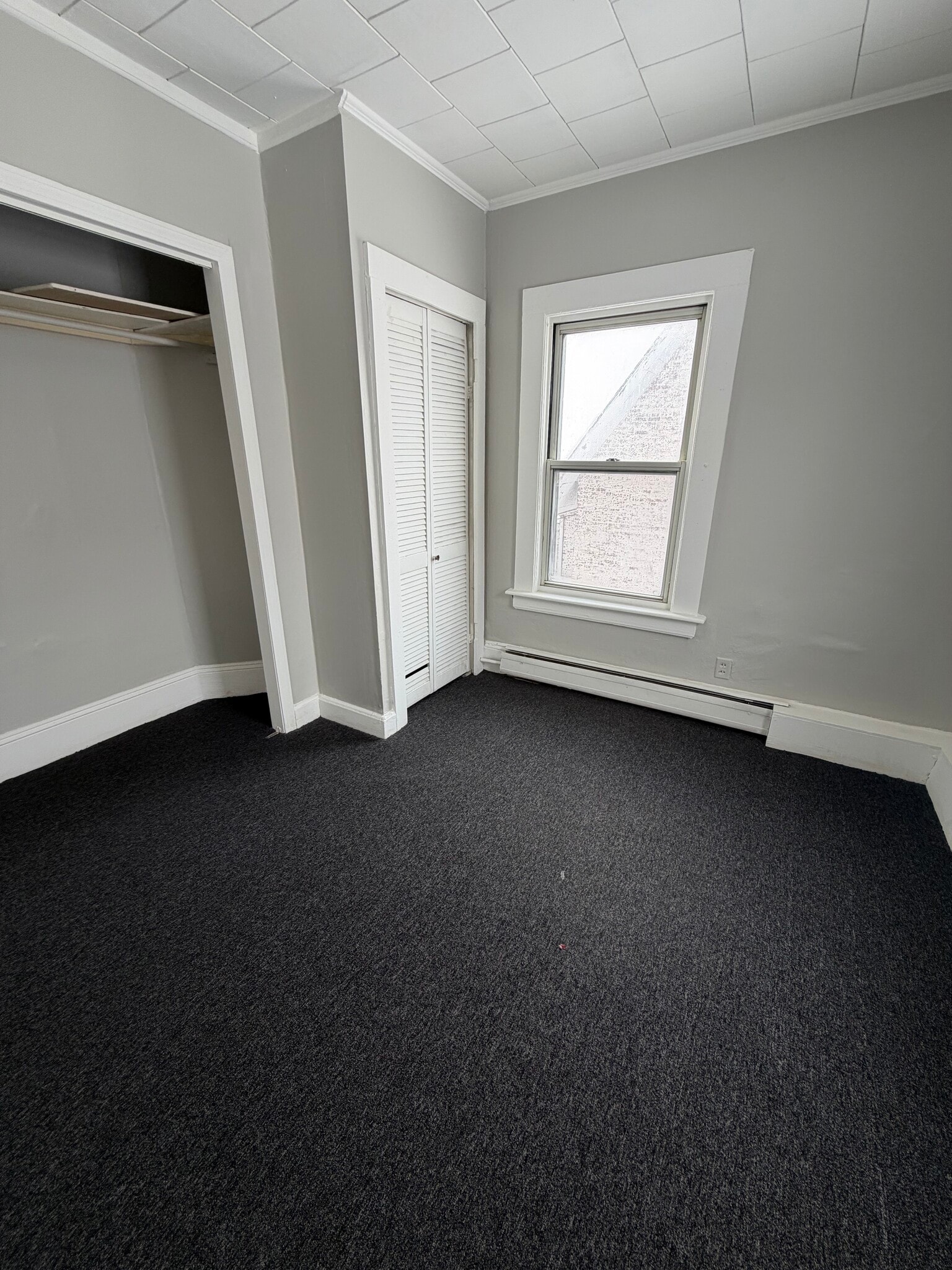 Building Photo - 12 Cottage Green