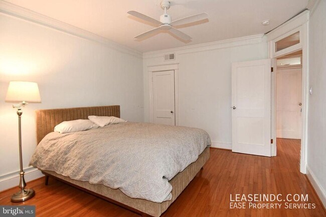 Building Photo - 4709 9th St NW