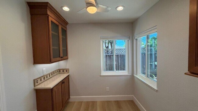 Building Photo - 1579 Terry Way