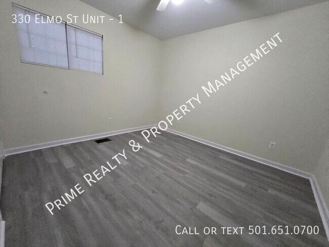 Building Photo - 330 Elmo St