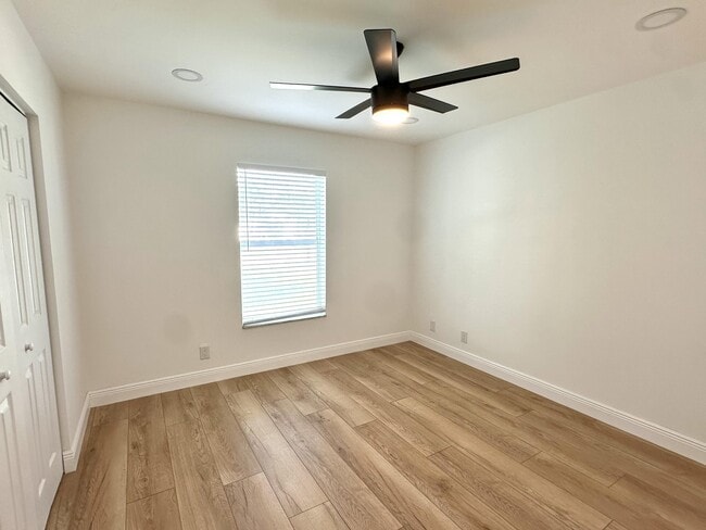 Building Photo - 127 Cordoba Cir