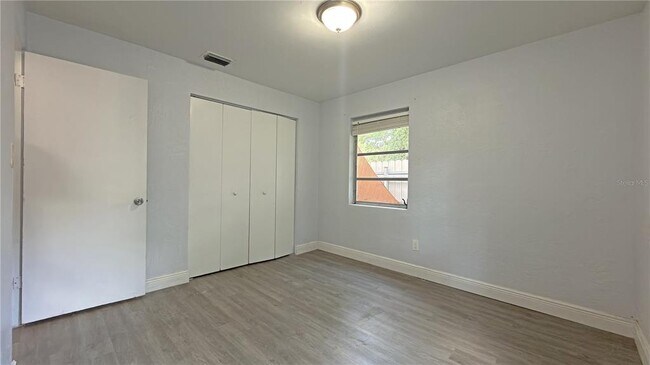 Building Photo - 126 Palm Dr