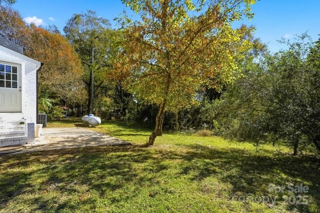 Building Photo - 9030 Reid St