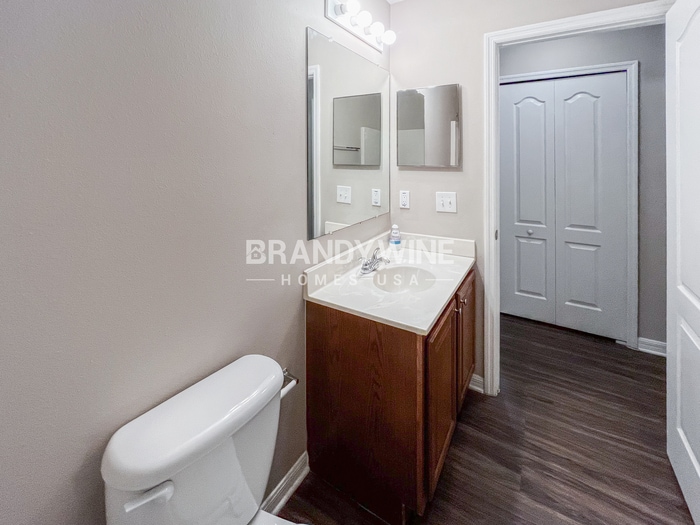 Building Photo - 8269 Halls Hammock Ct