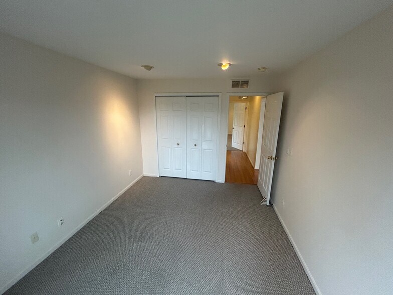 Building Photo - 3608 Oakmonte Blvd