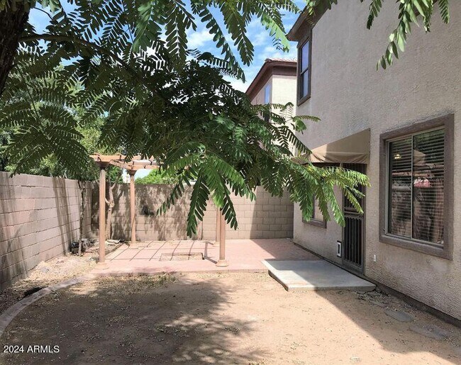 Building Photo - 3618 W Marconi Ave