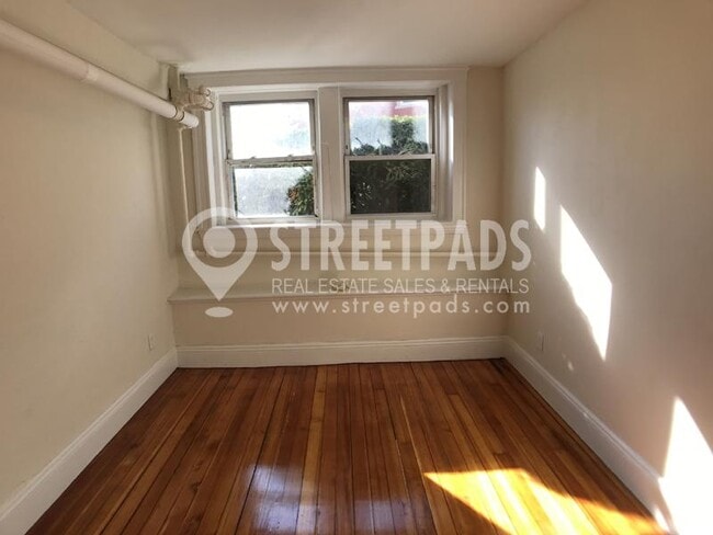 Building Photo - 3 bedroom in Boston MA 02135