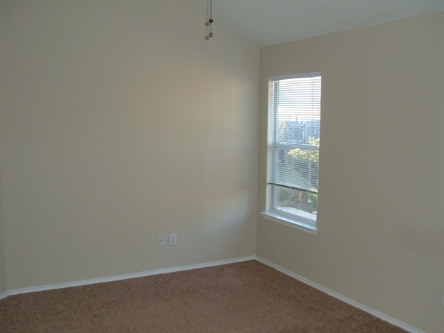 Building Photo - 1409 Pheasant Run Trl
