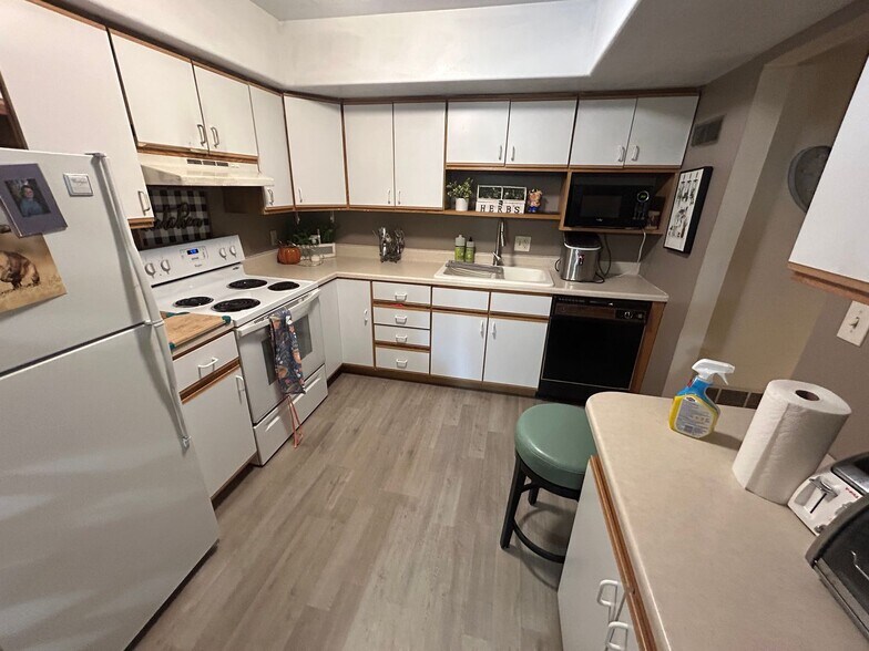 Building Photo - 2904 W 33rd St