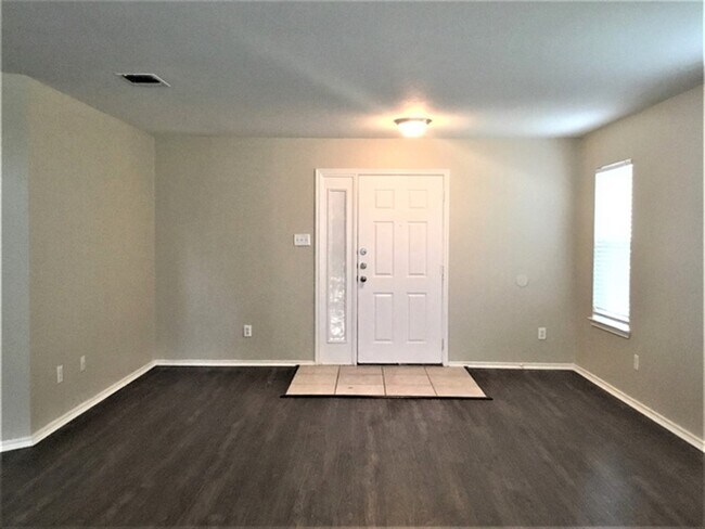 Building Photo - 20927 Banyan Crest Ln