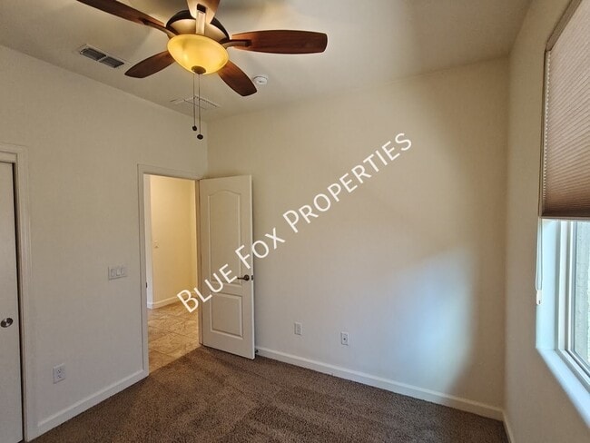 Building Photo - 12812 N Camino Vieja Rancheria