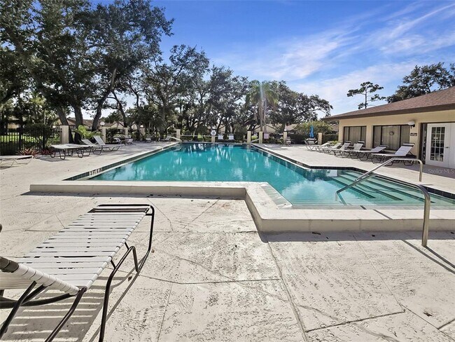 Building Photo - 5749 Avista Dr