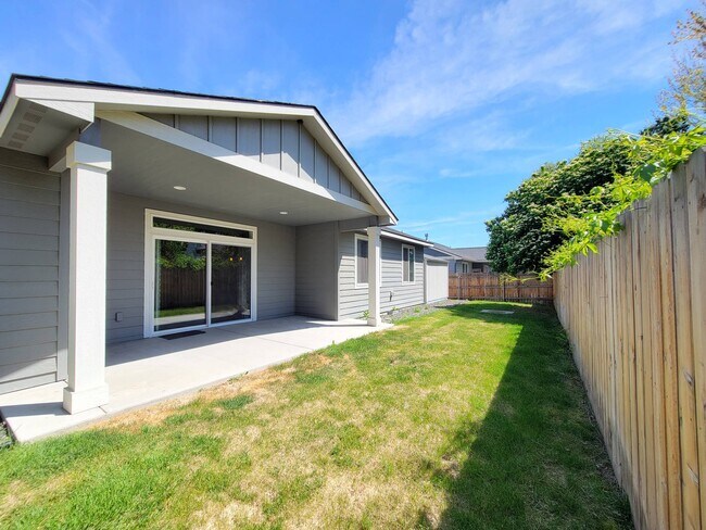 Building Photo - 1951 W 39th Ave