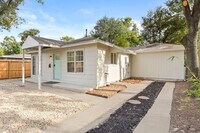 Building Photo - BEAUTIFUL HOME IN HOUSTON. MOVE IN READY!.