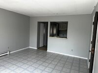 Building Photo - 561 Ashland Ave