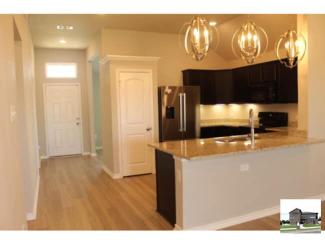 Building Photo - 6403 Hercules Ave