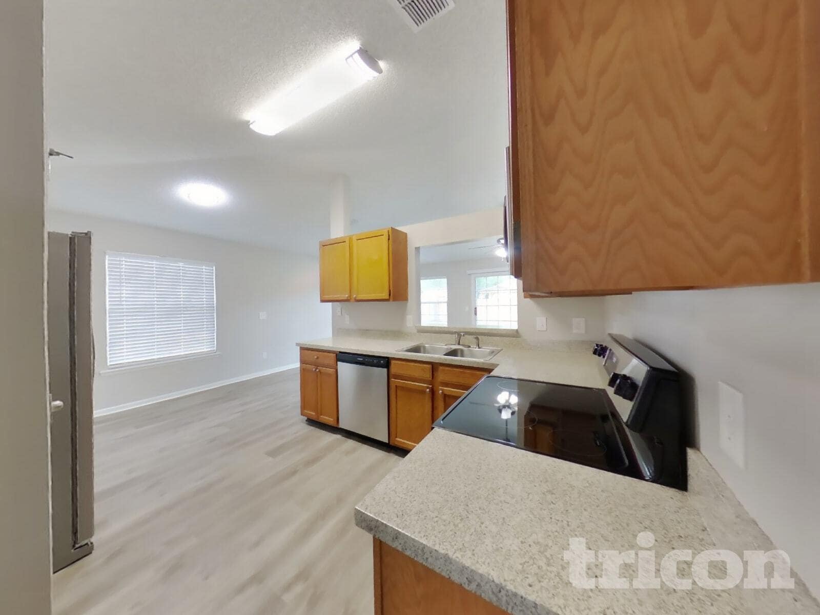 Building Photo - 8256 Creek Hollow Ct