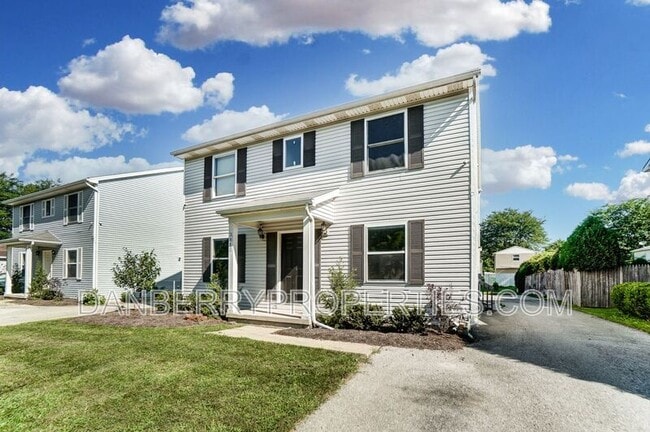 Building Photo - 3660 Willow Run Dr