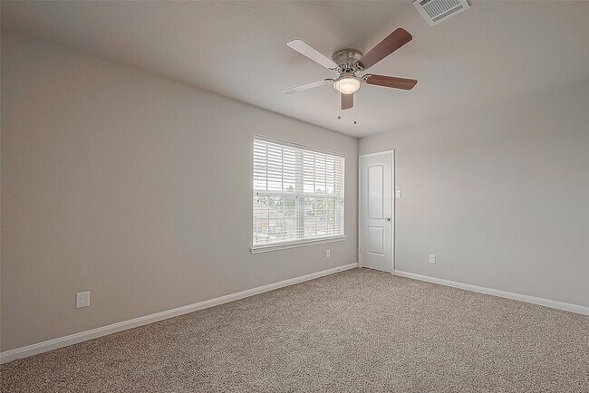 Building Photo - 20630 Stout Dr